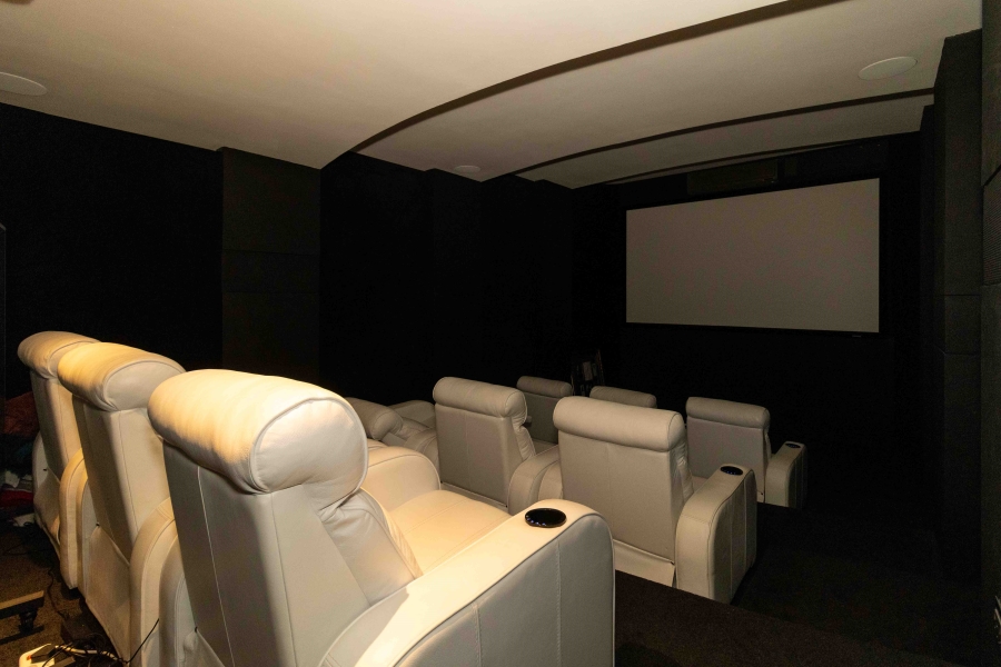 5 Bedroom Property for Sale in Clifton Western Cape